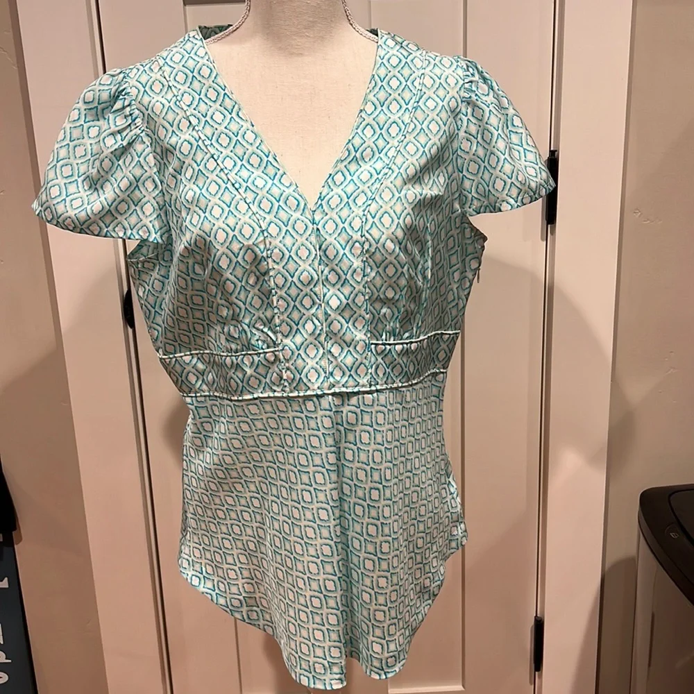 NWT BANANA REPUBLIC Geometric Silk Blouse - Picture 1 of 8